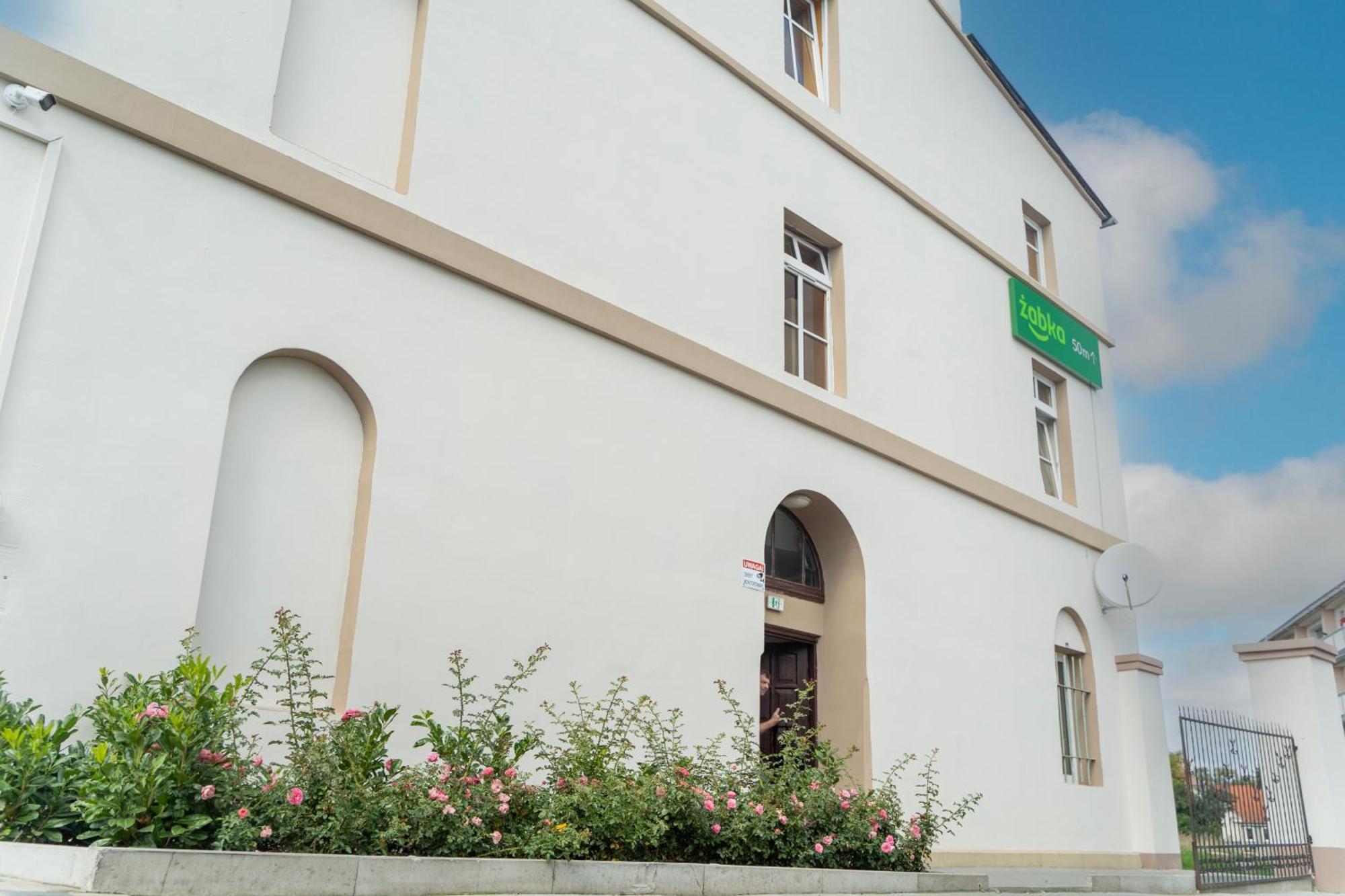 Hostel Krosnienska 12 Жельона Гора Екстериор снимка