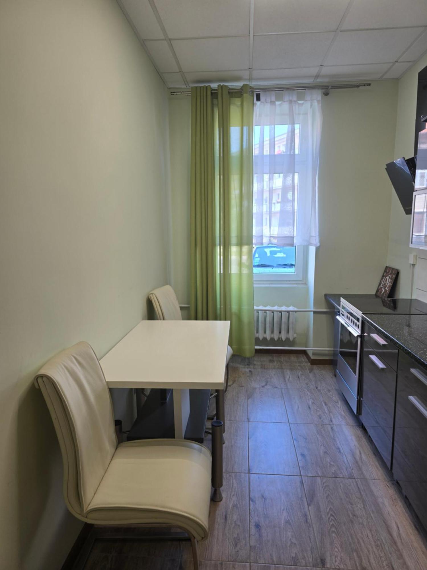 Hostel Krosnienska 12 Жельона Гора Екстериор снимка